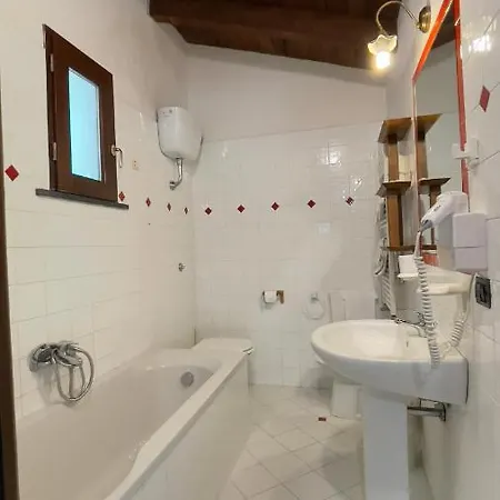 La Casa Del Ghiro Country house *
