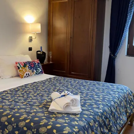 La Casa Del Ghiro Country house *